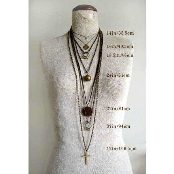 Nicki Lynn Jewelry Tiny Honey Bee Necklace Nicki Lynn Jewelry CLEARANCE:N COLOR_Gold FLOORSET:2019 DEC MAT:Brass P:10-2020 PRICE_$25 - $50 STYLE:Necklace