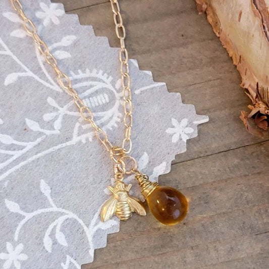 Nicki Lynn Jewelry Tiny Honey Bee Necklace Nicki Lynn Jewelry CLEARANCE:N COLOR_Gold FLOORSET:2019 DEC MAT:Brass P:10-2020 PRICE_$25 - $50 STYLE:Necklace