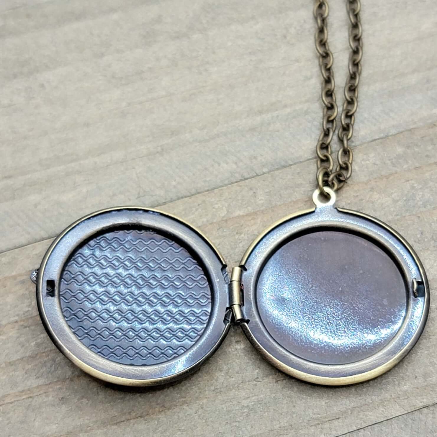 Bee Locket Necklace - Nicki Lynn Jewelry